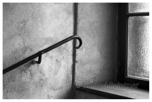 K1024_Ohne Titel # Fenster und Stiegengeländer 86